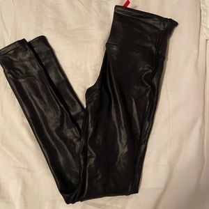 SPANX Faux Leather Leggings - petite small